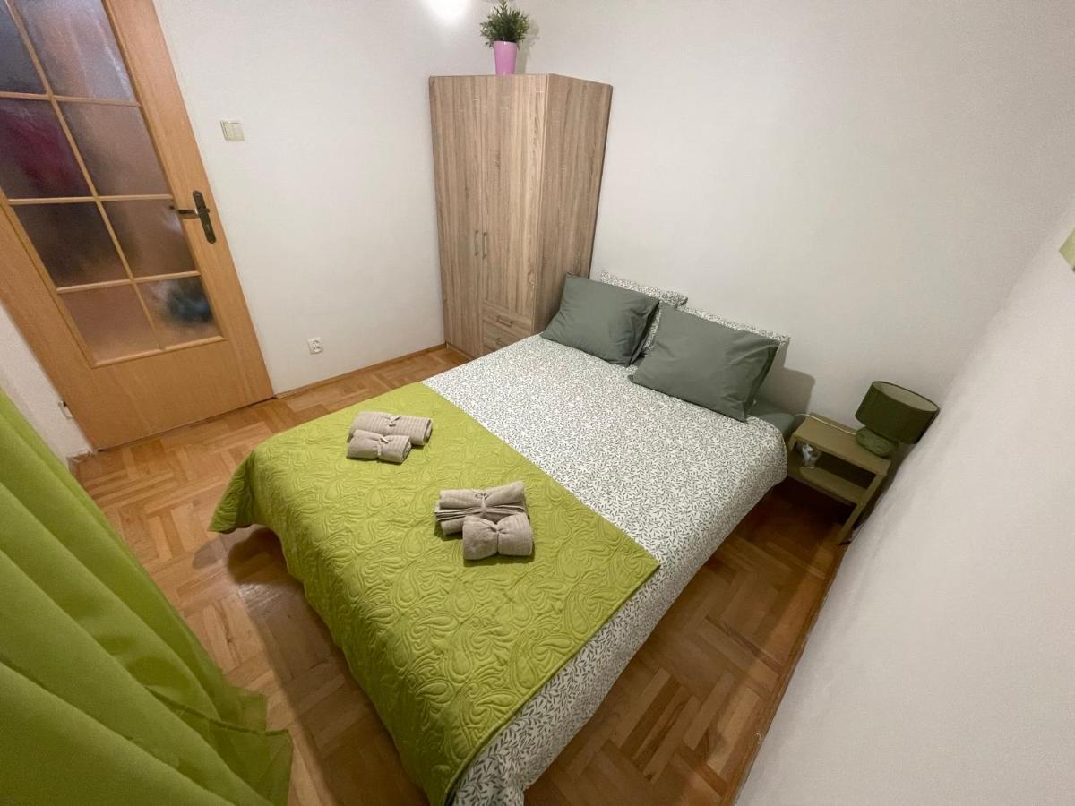 Hostel Do Wynajecia - Podwislocze 8a *